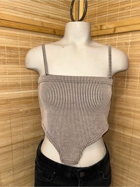 Pretty Little Thing Shape Contrast Rib Straight Neck Crop Top Women Sz 6
